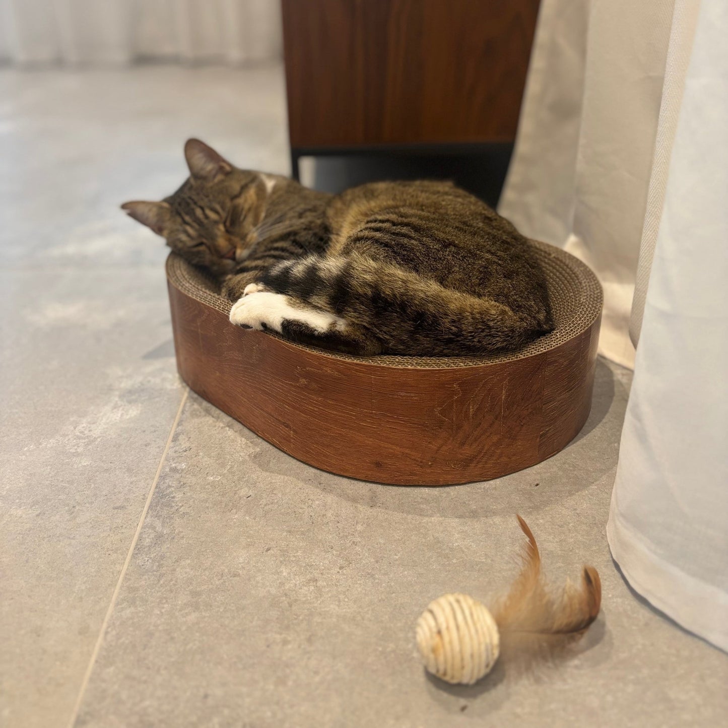 Kratzbrett in edler Holzoptik - Tierstil